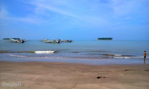 Pantai Gandoriah Pariaman