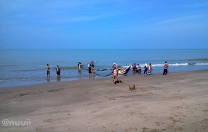 Pantai Gandoriah Pariaman4